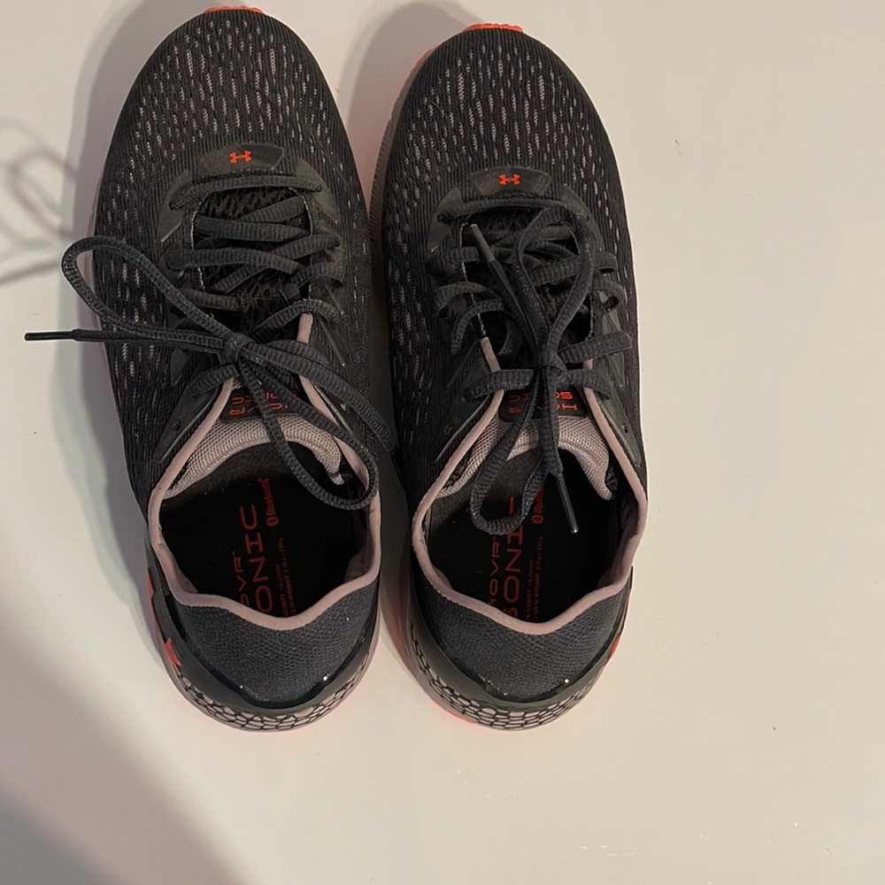 Never been worn! Under Armour Hovr Sonic running shoes with Bluetooth!